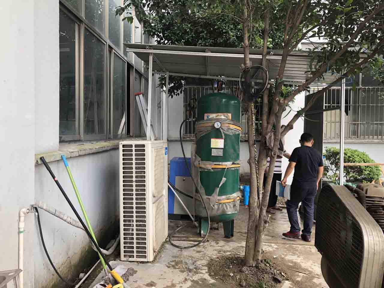 變頻空壓機(jī)入駐昆山錢豹自動化設(shè)備有限公司-權(quán)偉變頻空壓機(jī)